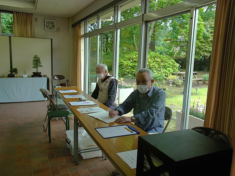 ②R7/5/25 盆栽展の開催